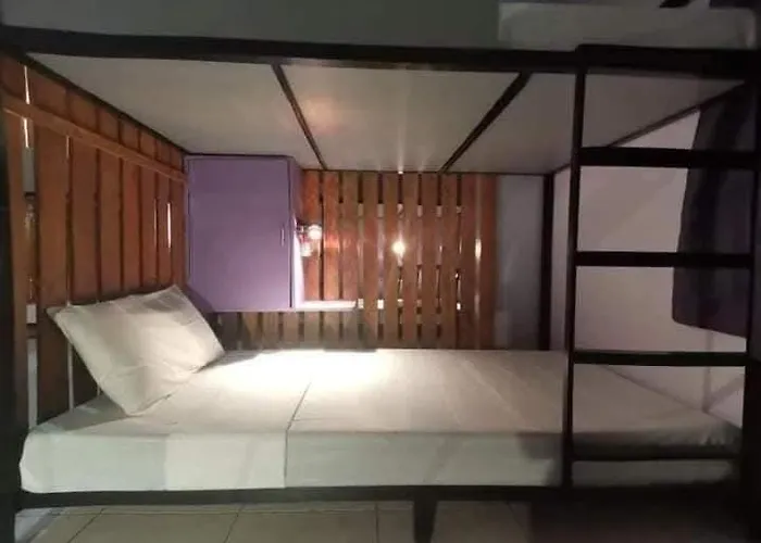 Auberge de jeunesse Sl Bedspace Transient House *