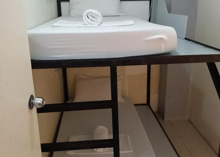 Sl Bedspace Transient House Auberge de jeunesse Manille